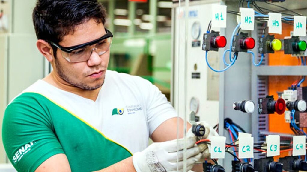 O que é eletrotécnica e onde estudar